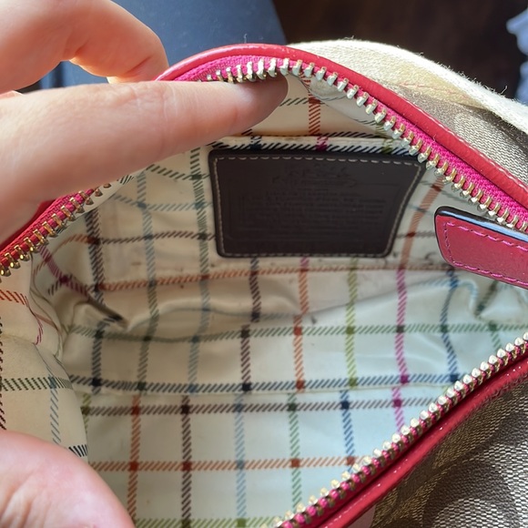 Coach Mini Signature Handbag - Picture 6 of 6